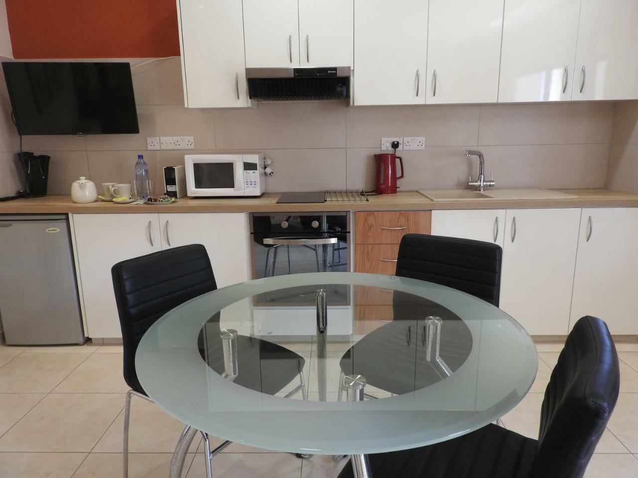 פיסורי Hill View Hotel Apartments מראה חיצוני תמונה